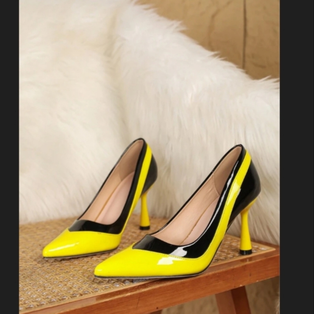 Source Unknown Yellow & Black Pointed-Toe Patent Pumps - Picture 5 of 8